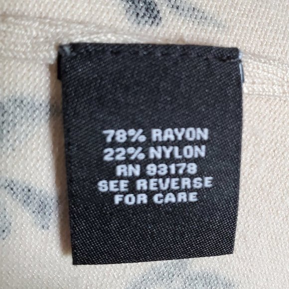 Vintage inspired Premise tan sweater w/ bow print - Picture 8 of 10